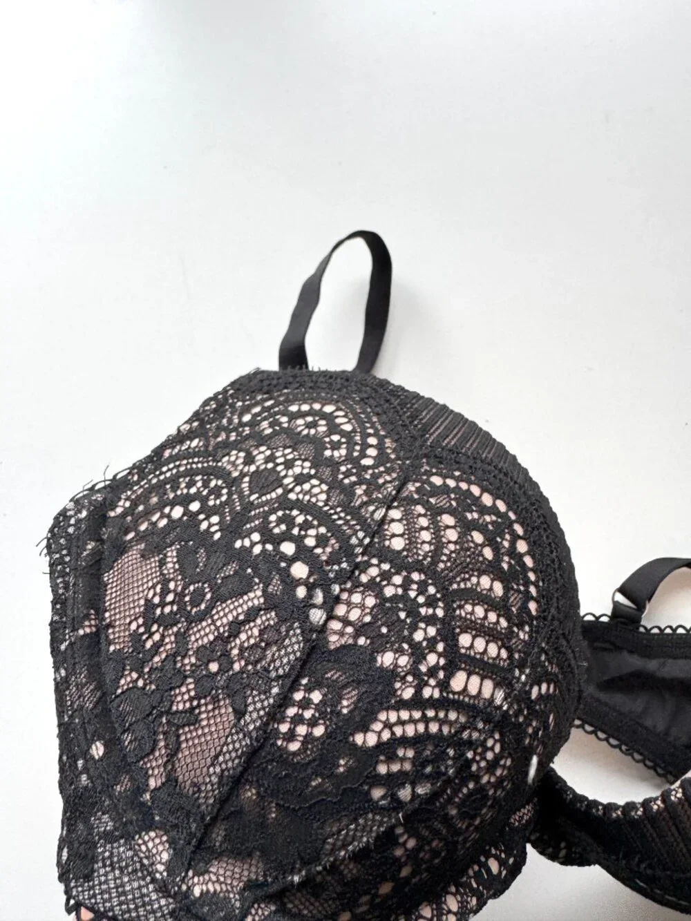 Lot of 2 VICTORIA'S SECRET Dream Angels Very Sexy Lace Push-Up Bras, Size 32DD - Picture 3 of 14